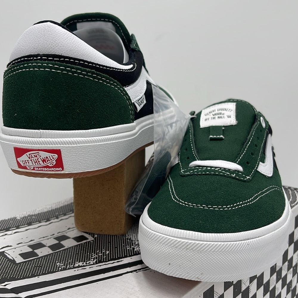 Vans Men's Green and Black Sneakers Gilbert Crocke
Dark Green/White
VN0A5JIFDGY - Picture 8 of 16